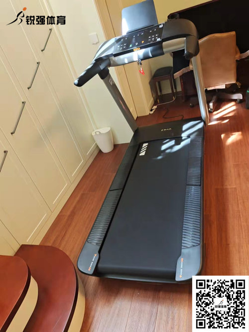 谈球吧济南省体旗舰店客户-跑步机T6700-T3